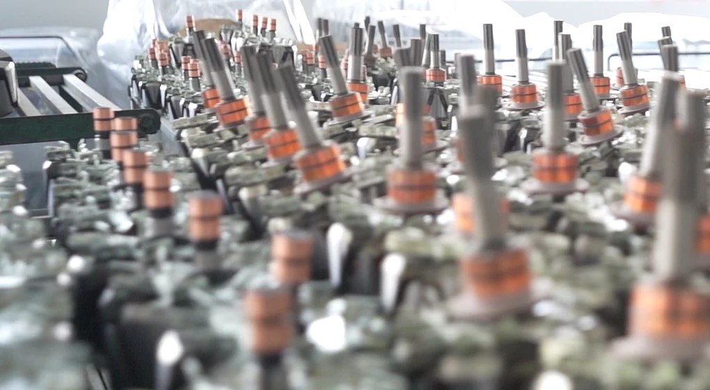 Shaft-side close-up. Cropped from original footage; no model or fitment claim.